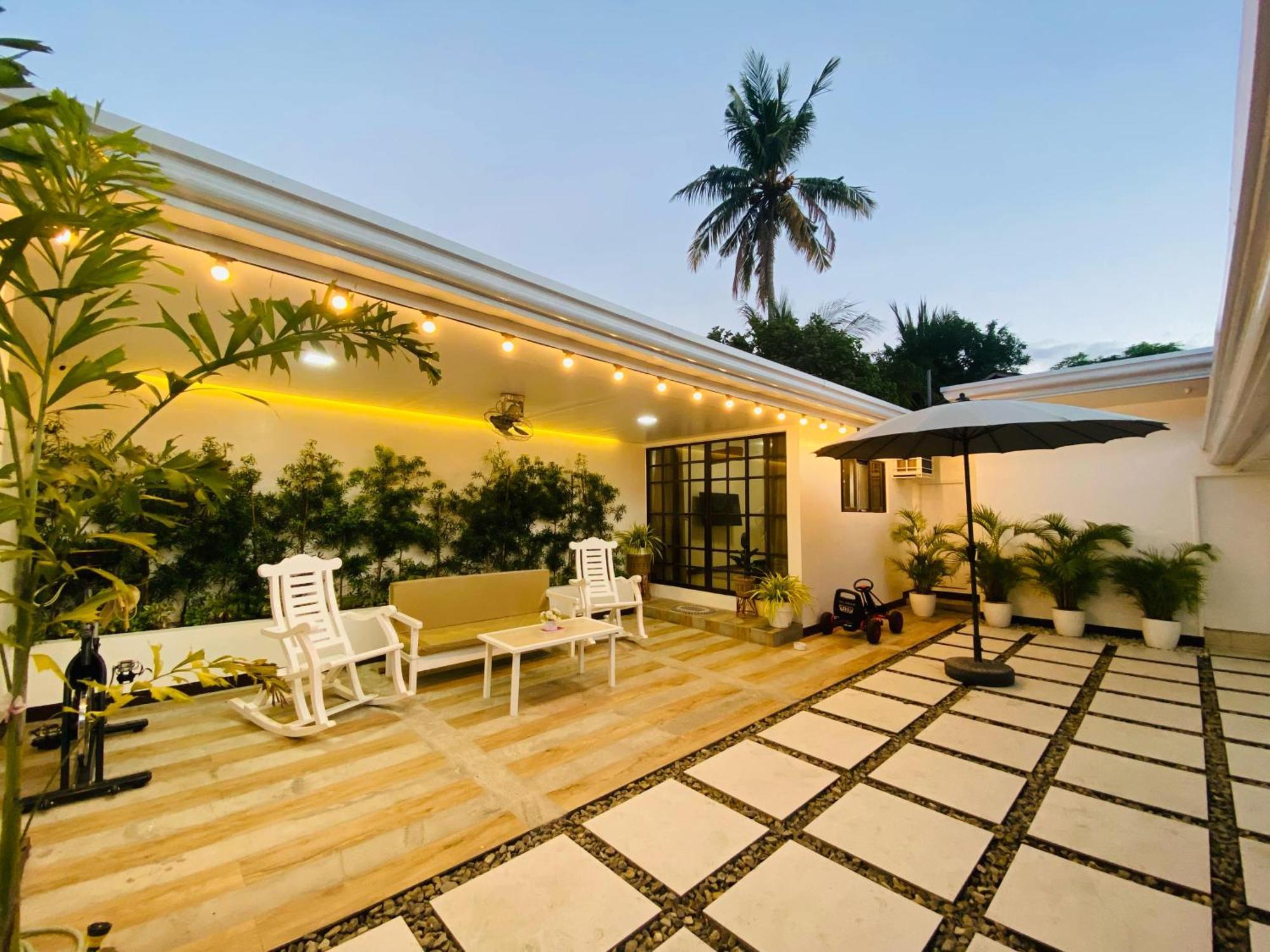 Modern Guesthouse Near Beach In Nasugbu, Batangas Экстерьер фото