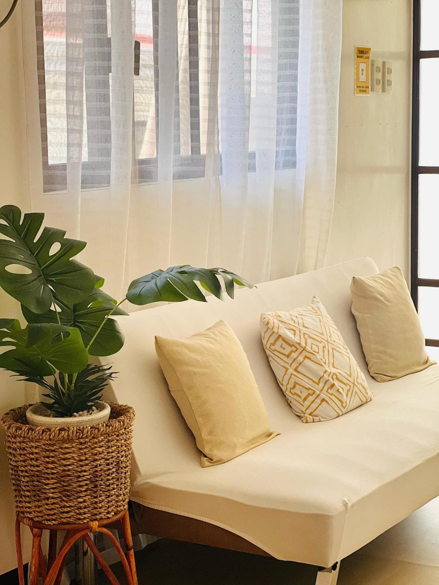 Modern Guesthouse Near Beach In Nasugbu, Batangas Экстерьер фото